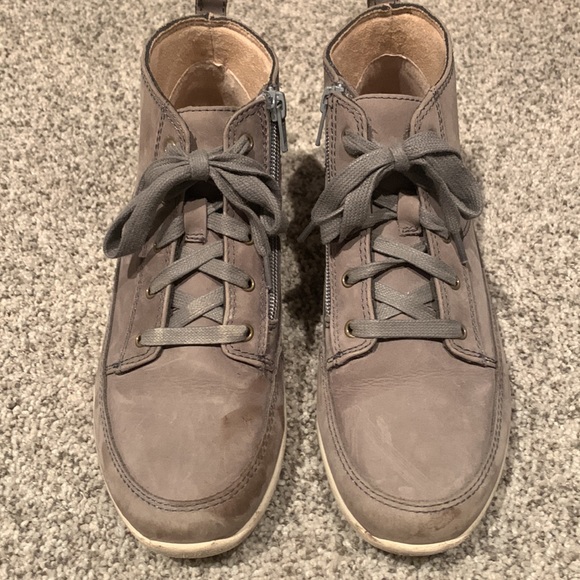 Vionic Shawna Water Resistant Sneaker - Picture 2 of 6